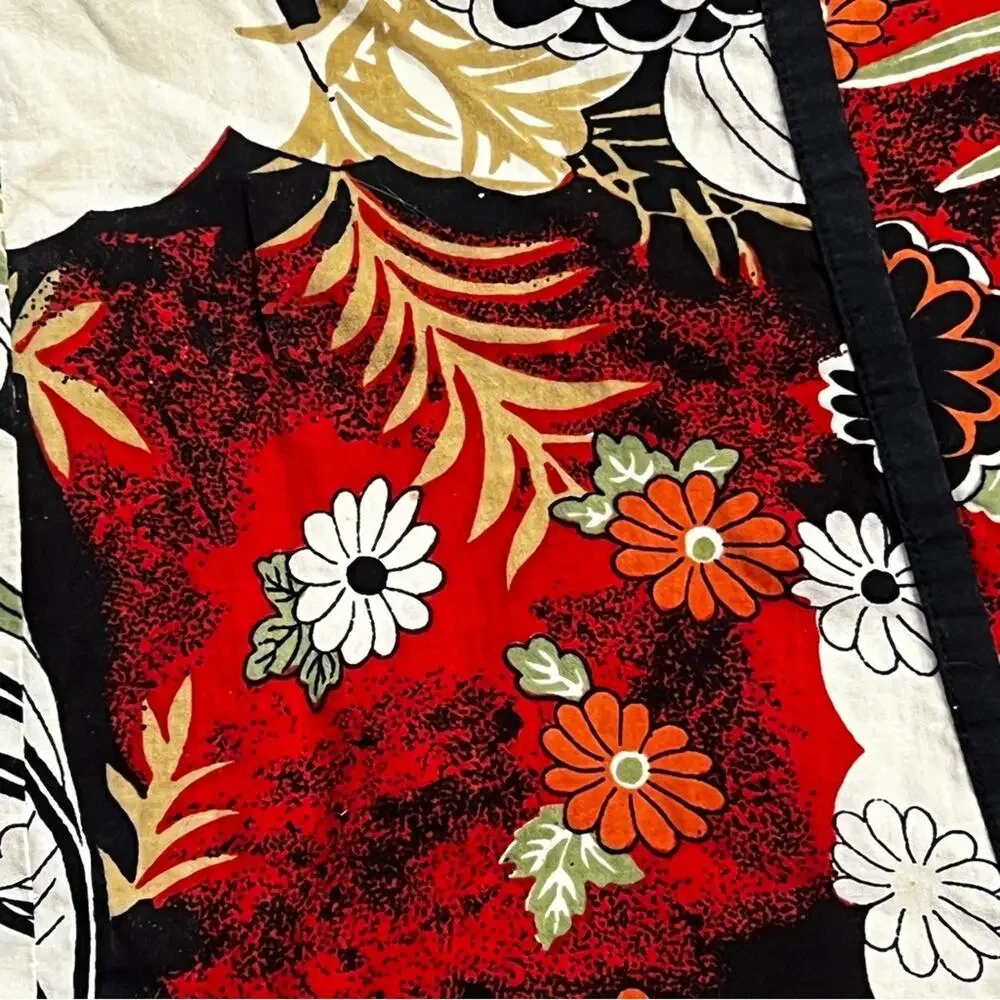 Elegant Multicolor Red and Black Floral A-Line Skirt Vintage SZ 10